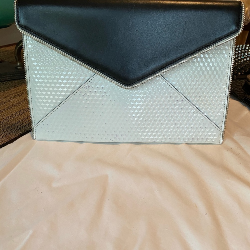 Women’s purse
